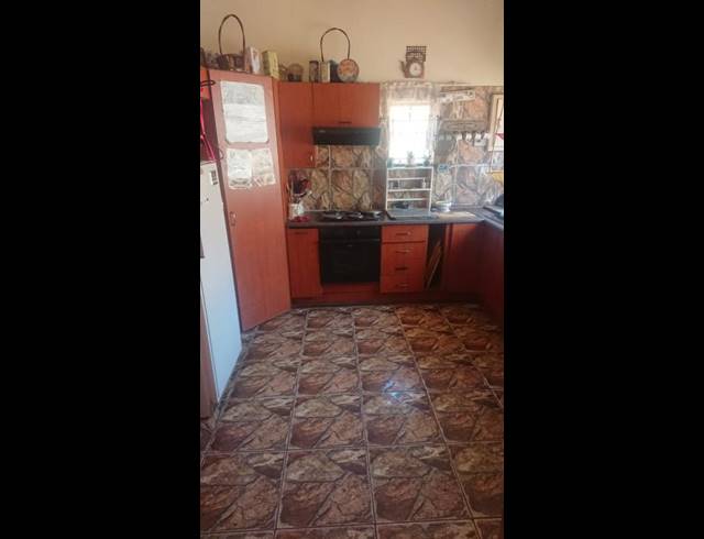 3 BEDROOM HOUSE FOR SALE IN HILLSHAVEN